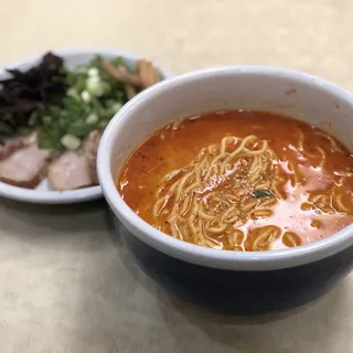 Toroniku Spicy Miso Ramen