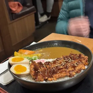 CURRY RICE TONKATSU