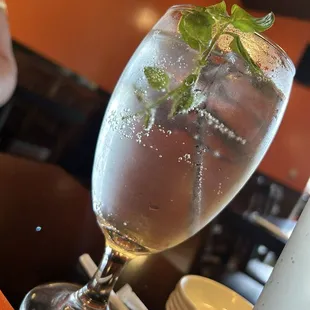 J Pop Sparkling White Peach