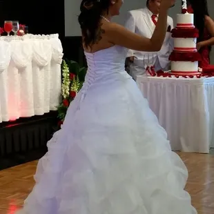Bouquet Toss wedding at the Pagoda International Ballroom, April 19, 2014.