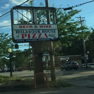 Holbrook House of Pizza -- 31 North Franklin Street / Route 37, Holbrook              Sign