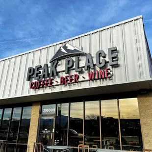 Signage/entrance