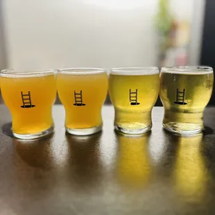 Flight o&apos; Beers