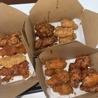 20 PCS FLAVORED JUMBO WINGS 4 FREE DAIKON SLAW