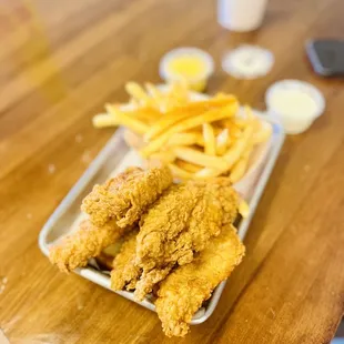 5 piece chicken strip meal
