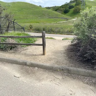Start of the trail near the far end of parking lot