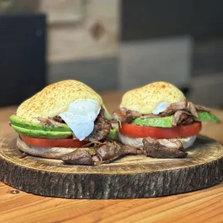Carnitas Benedict