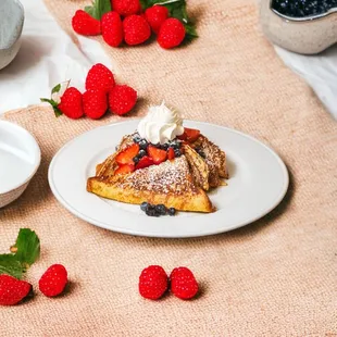 Strawberry &amp; Blueberries French Toast
