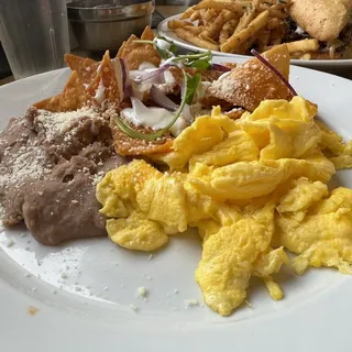 CHILAQUILES