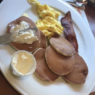 SIX KIDS PANCAKES