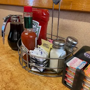 Table condiments