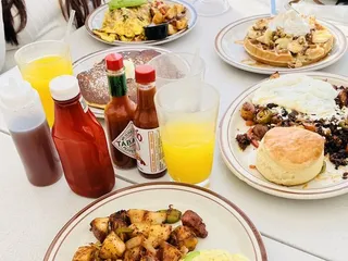 Mimosas Cafe