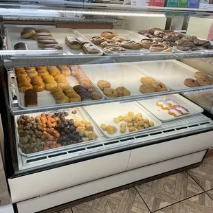 Donut case