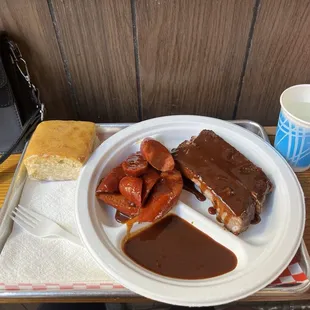 2 Meat Combo Plate (sausage and ribs) with cornbread