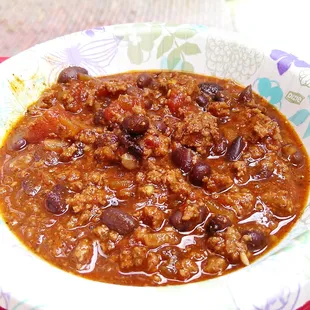 Hearty chili.  Comes with chips.