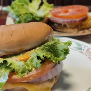 hole in the wall burger