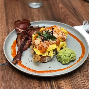 Chili Scrambled Eggs with Bacon