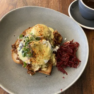 Pulled Pork Benedict