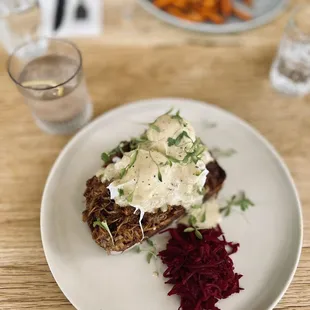 Pulled Pork Benedict