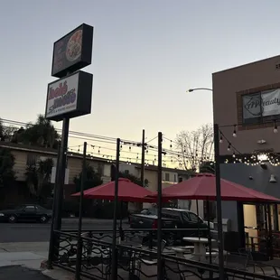 Hole Mole (with Hole Smoke brisket)