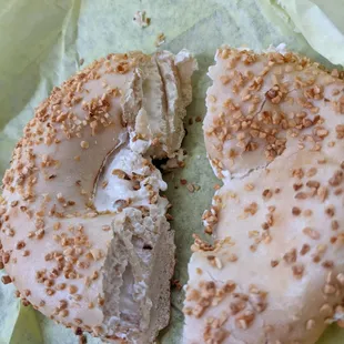 Garlic cream cheese bagel