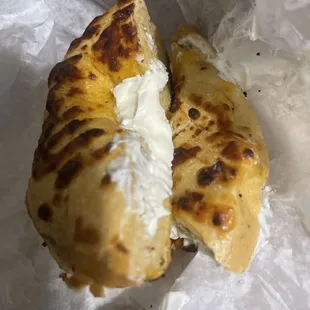 Jalapeño Asiago w cream cheese