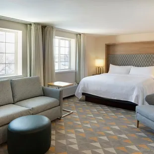 Spacious guestrooms all have modern furniture decor.