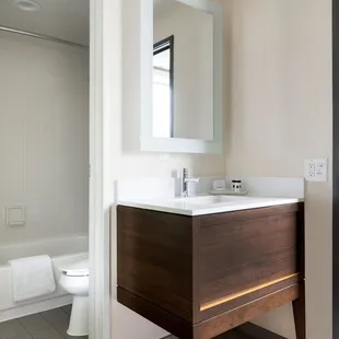 Guestroom vanity