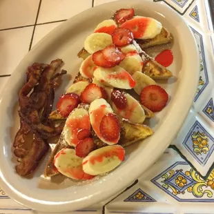 French toast w/ bananas and strawberries