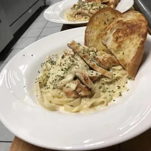 Chicken Alfredo