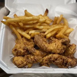 chicken wings and fried chicken, poultry, food, bbq wings, fried chicken, chicken wings, fried chicken wings, bbq chicken, chicken