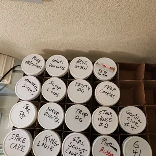 Current available strains of Flower.