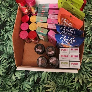 Vapes, Vape Cartridges, Baby Jeeters, Bare Cubs!