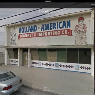 Same exterior but new interior. Old photo but Windows now uncovered.