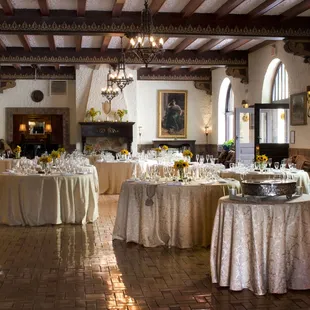 Rustic Holland Hotel wedding