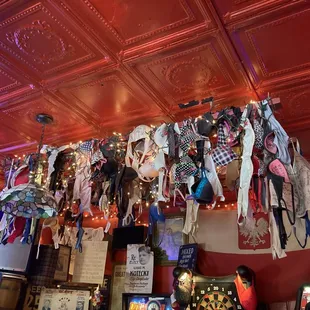 Cool ass bar &amp; bowling!!