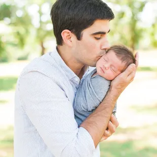 oklahoma newborn photographer Holli B. Photography