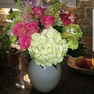 Thank you for this amazing bouquet! My goodness!!
