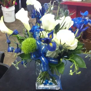They were super nice and sent me a photo of the bouquet I&apos;m sending my friend for her 30th birthday