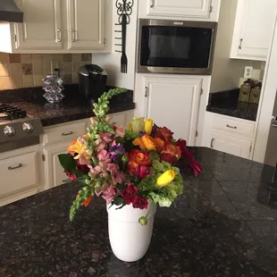 Pretty "Joyous Blooms" bouquet