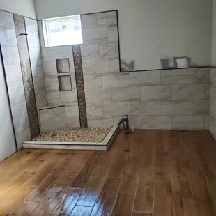 Shower and tub location