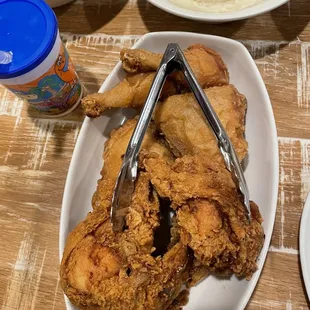 chicken wings and fried chicken, bbq wings, poultry, chicken wings, food, fried chicken wings, fried chicken, chicken, bbq chicken