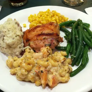 Second plate - Mashed potatoes + Baked chicken + lobster mac &amp; cheese