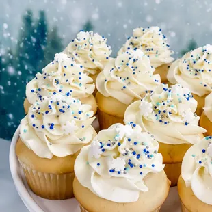 Seasonal item- Winter Wonderland Cupcakes!