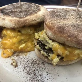 Egg, Bacon and Mild Cheddar Cheese Classic Sandwich
