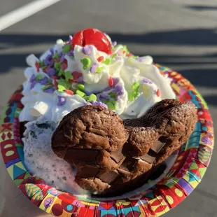 Mickey Brownie Sundae
