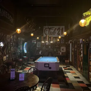 sushi and sashimi, interior