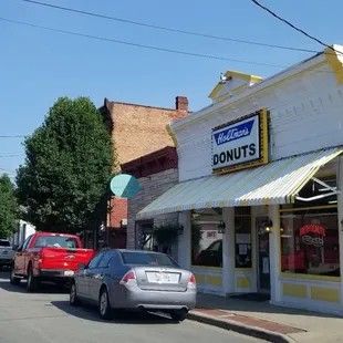 Front,  downtown Williamsburg