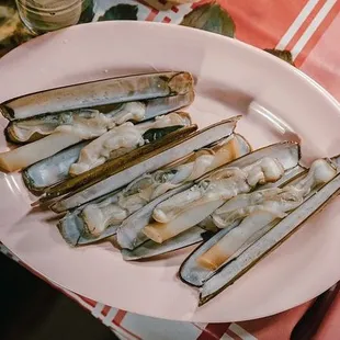 Fresh Razor Clams !!! Seafood Night Thursday-Saturday