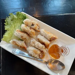 fried imperial rolls with pork